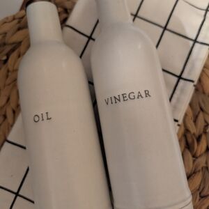 Ceramic Oil and Vinegar Bottles Hearth And Hand New Not In Box